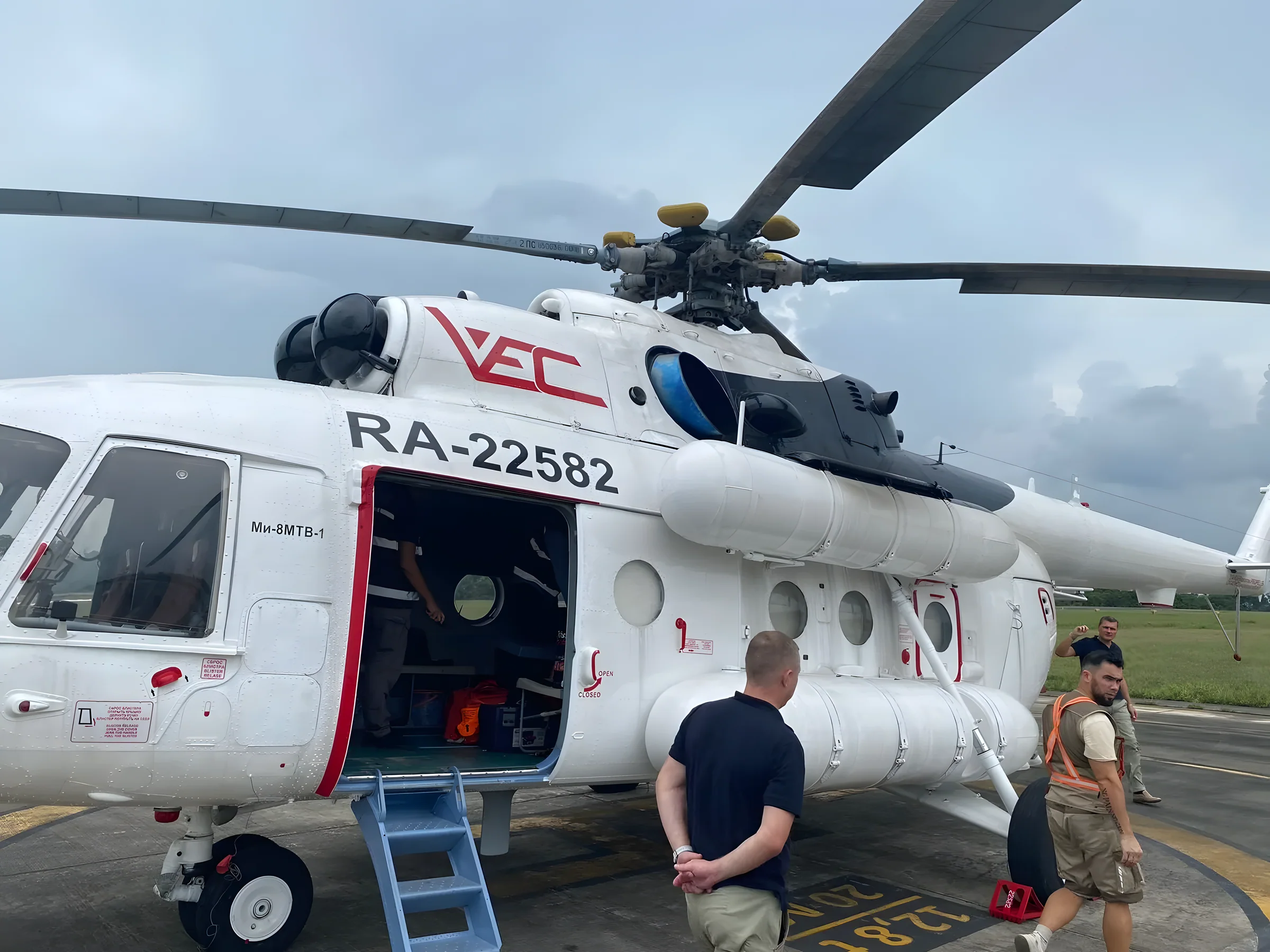 Mil Mi-8MTV-1 RA-22582 with boarding steps and crew on the ramp